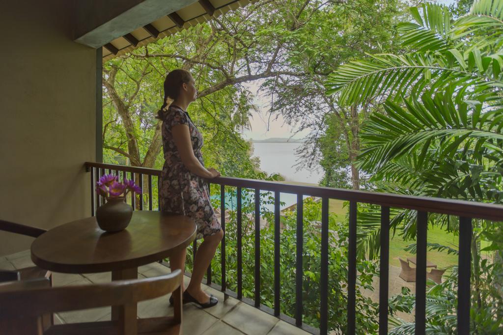 Roman Lake Ayurveda Boutique Resort - Level 1 Certified Ahungalla Εξωτερικό φωτογραφία